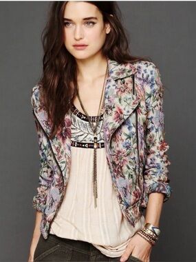 Free People Tapestry Floral Crop Moto Jacket Women’s size 2